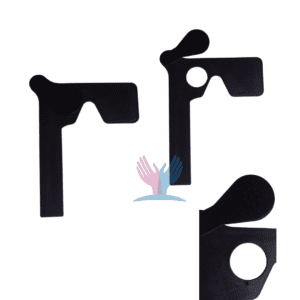 Oclusor con mango y tapa estenopeica móvil.